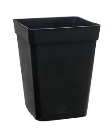 MACETERO CUADRADO NEGRO 18L